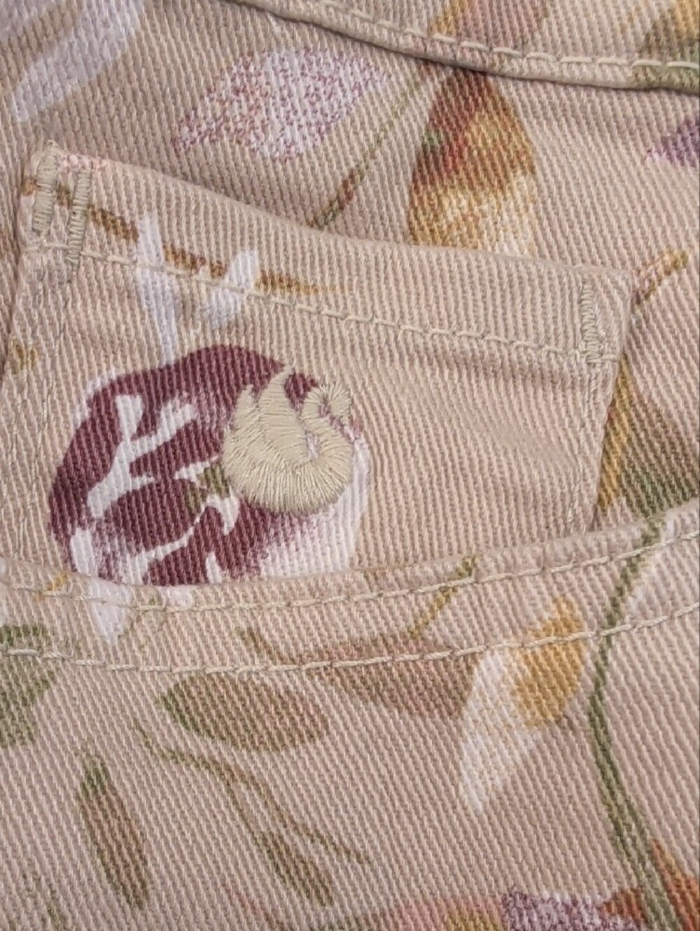 Gloria Vanderbilt Amanda Floral Jeans Size 12 Short| Beige Stretch Crop - Picture 6 of 9